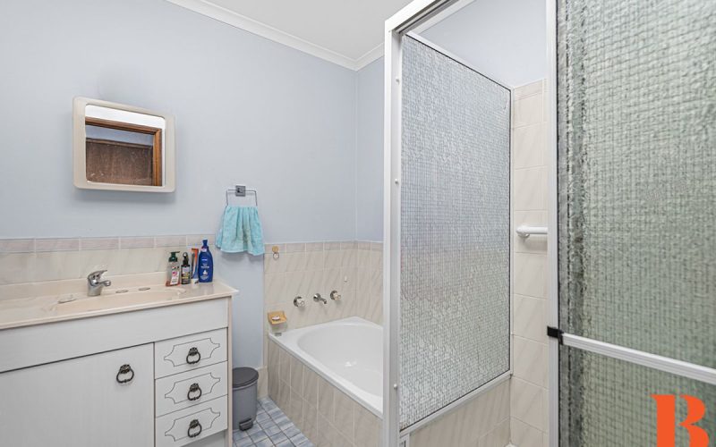 5 Second_bathroom