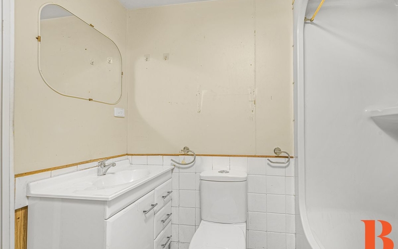 Frangipani Bathroom