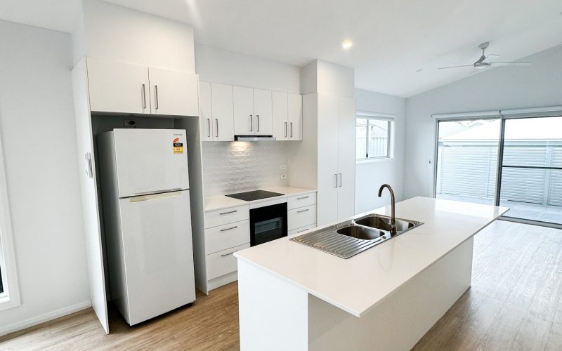 MB_Site26_KitchenIslandBench